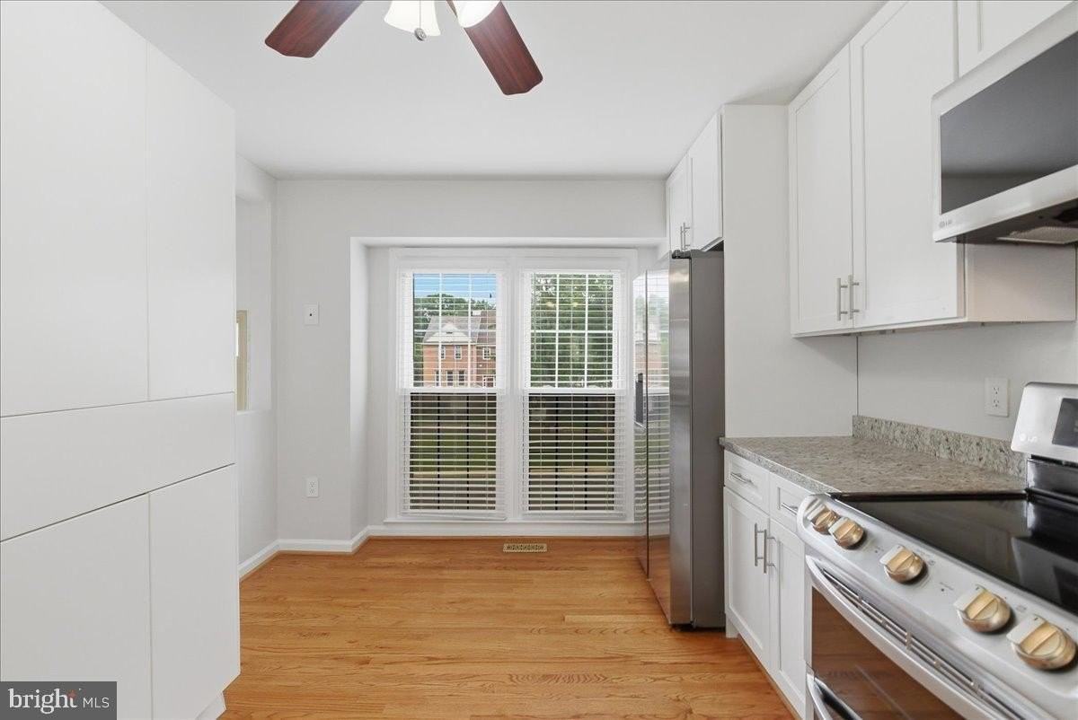 13937 Middle Creek Pl - Photo 3 of 34