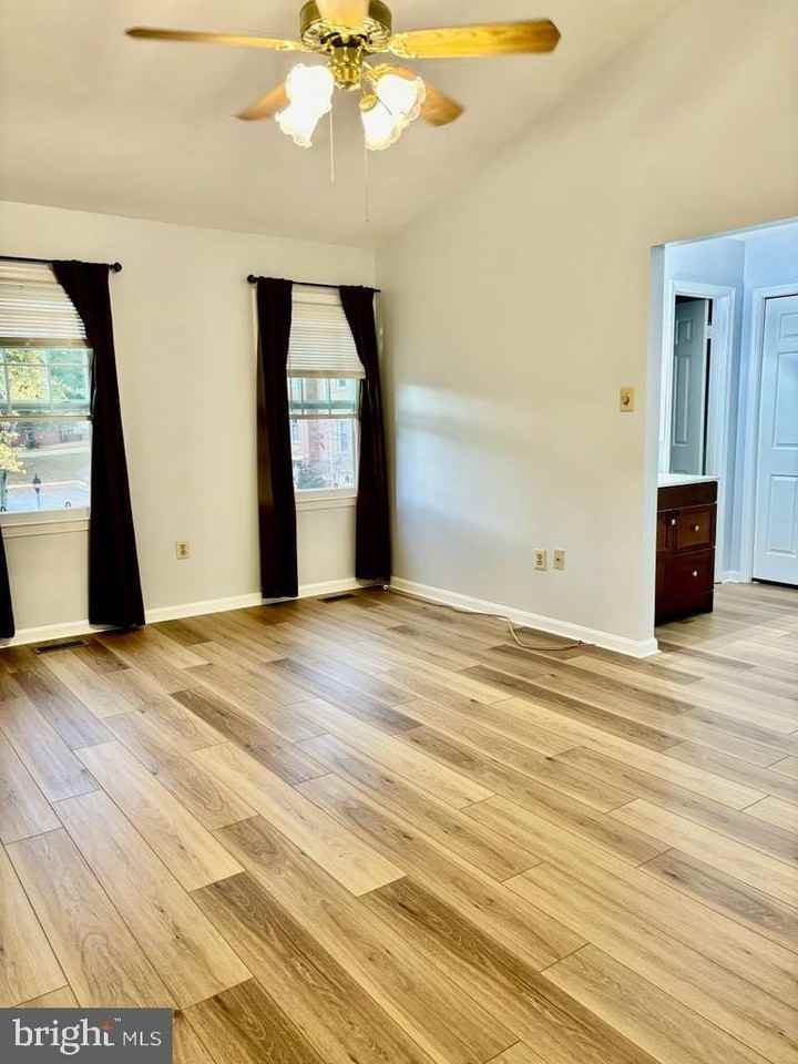 6803 Wild Rose Ct - Photo 4 of 50