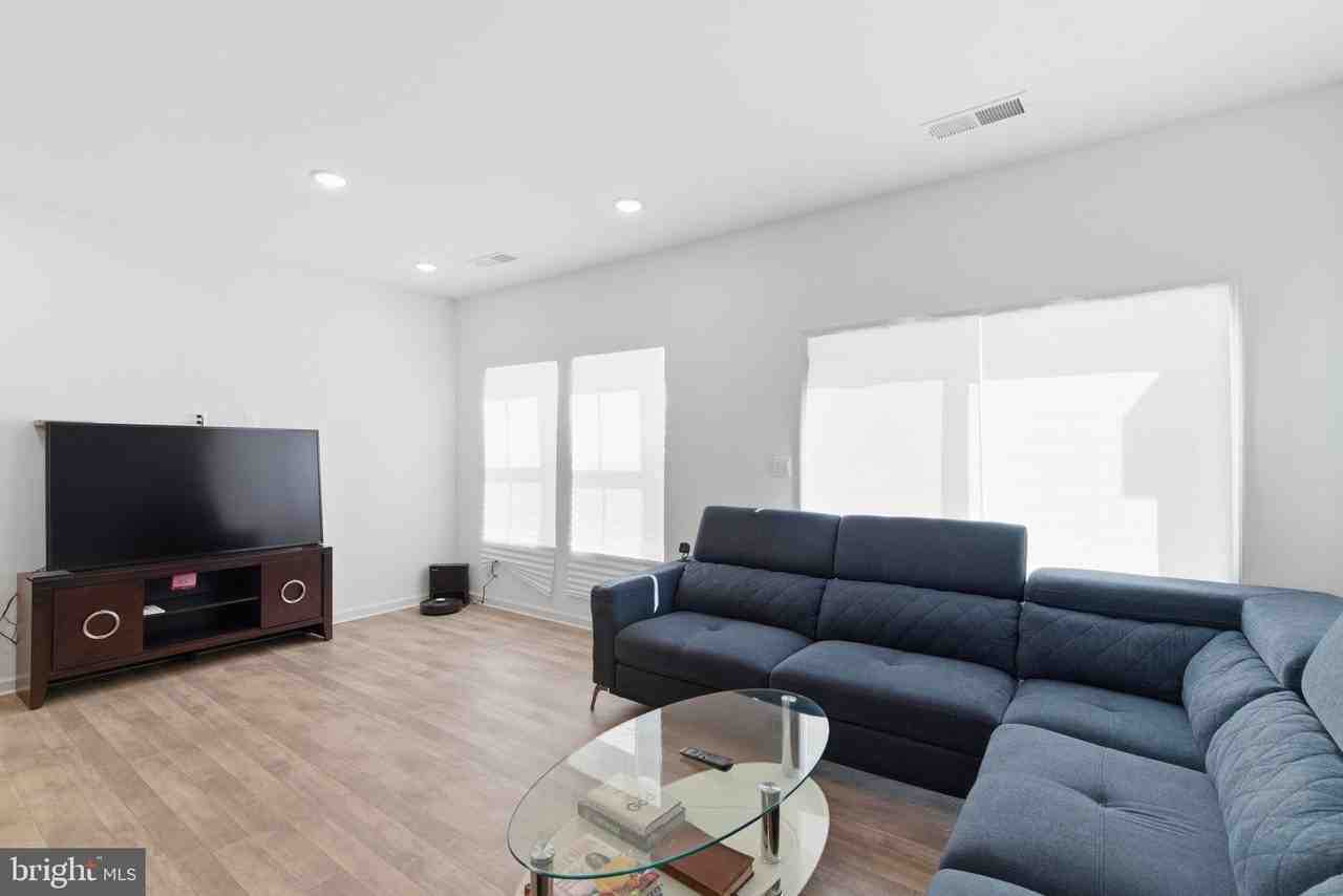 2618 Grey Wolf Ln - Photo 4 of 16