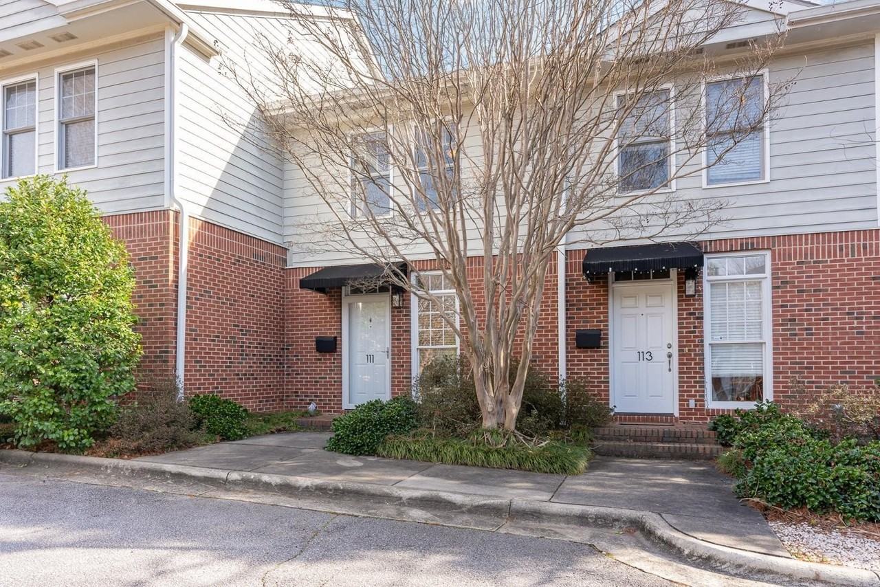 111 Ellington Oaks Ct - Photo 2 of 25