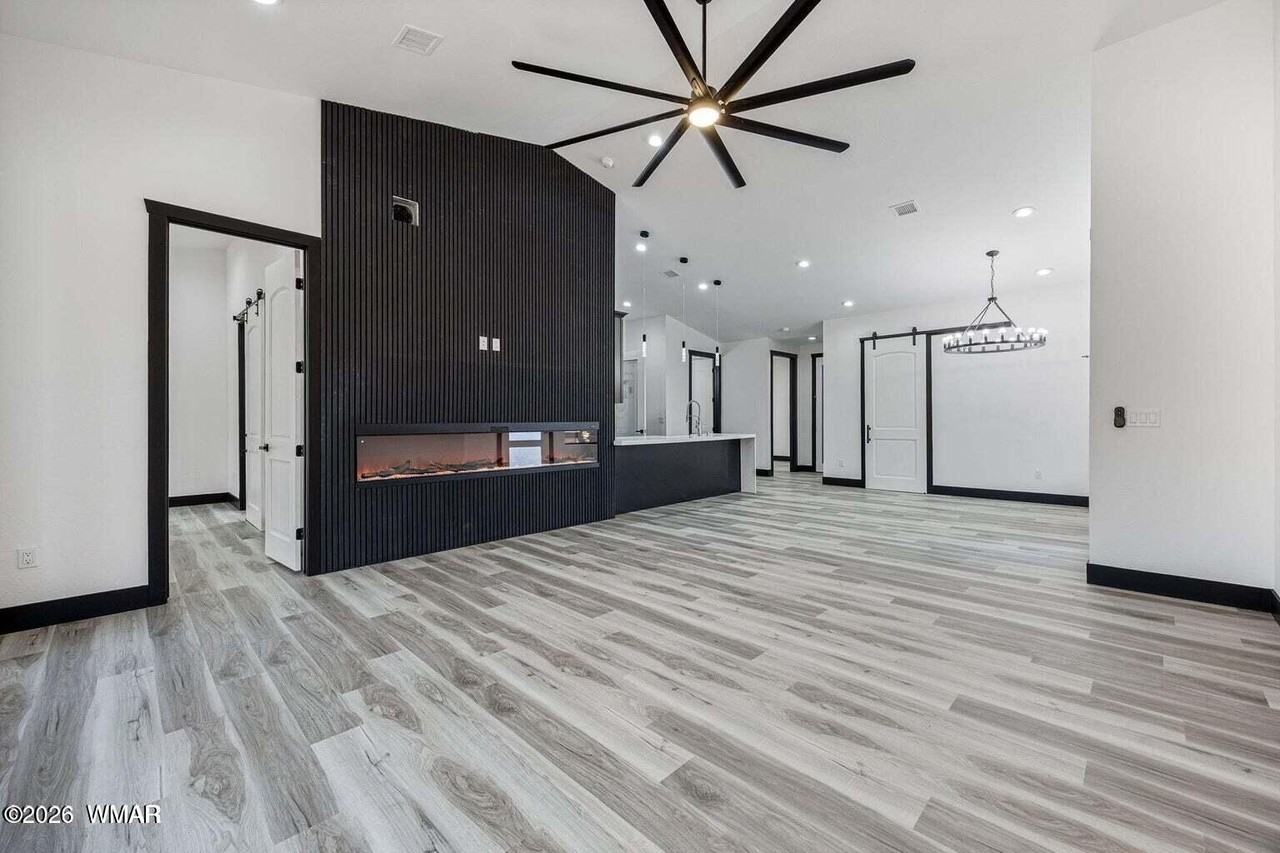2755 W Villa Loop - Photo 2 of 30