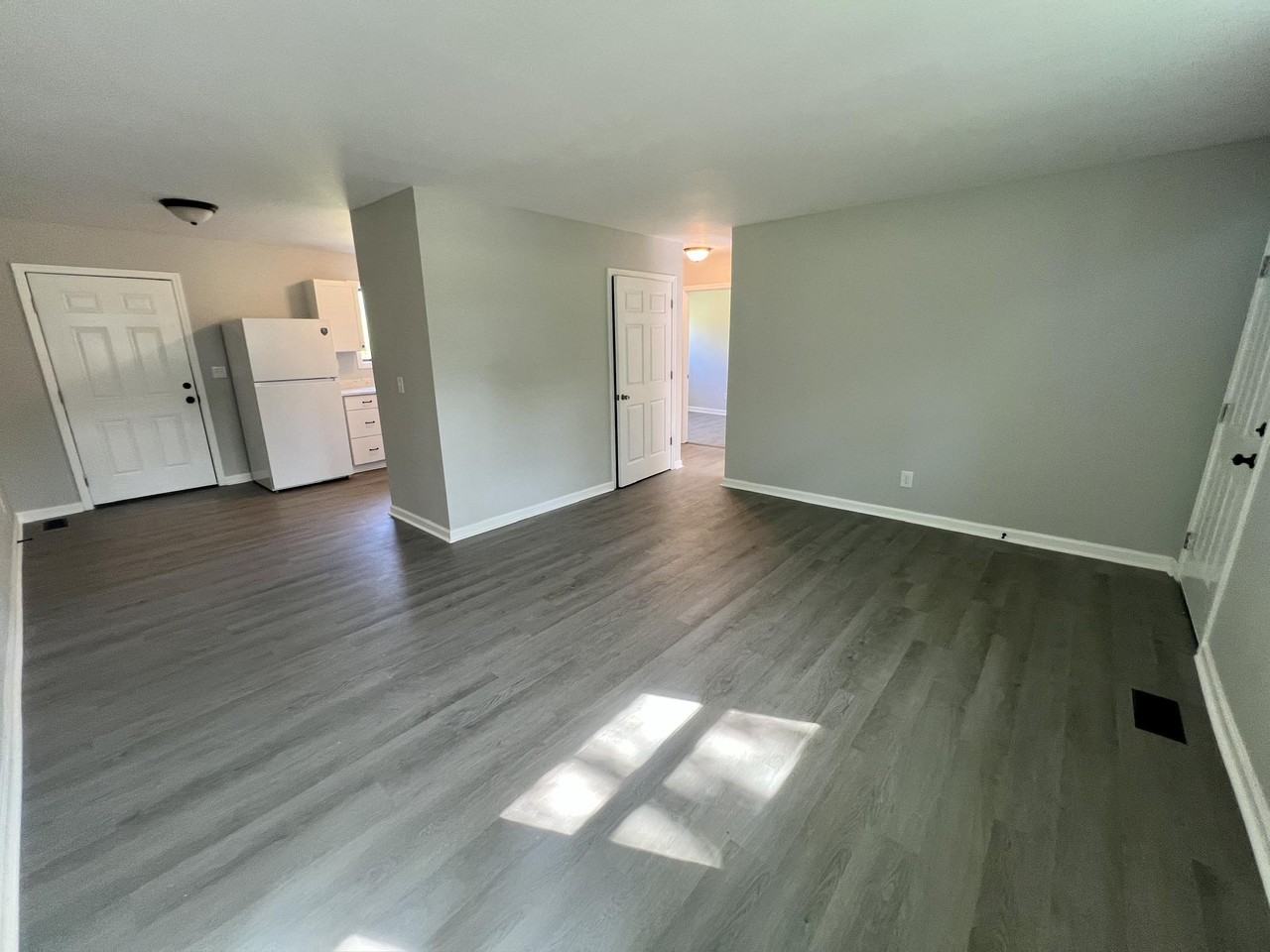 809 S Franklin St #809 - Photo 6 of 10