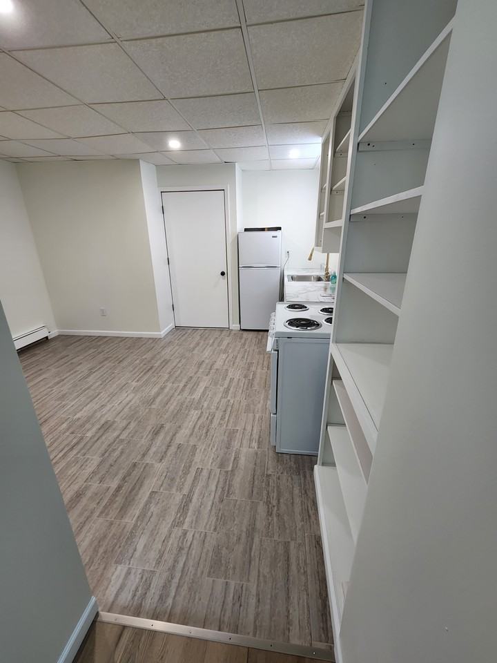 517 1st Ave S #3 - Photo 2 of 15