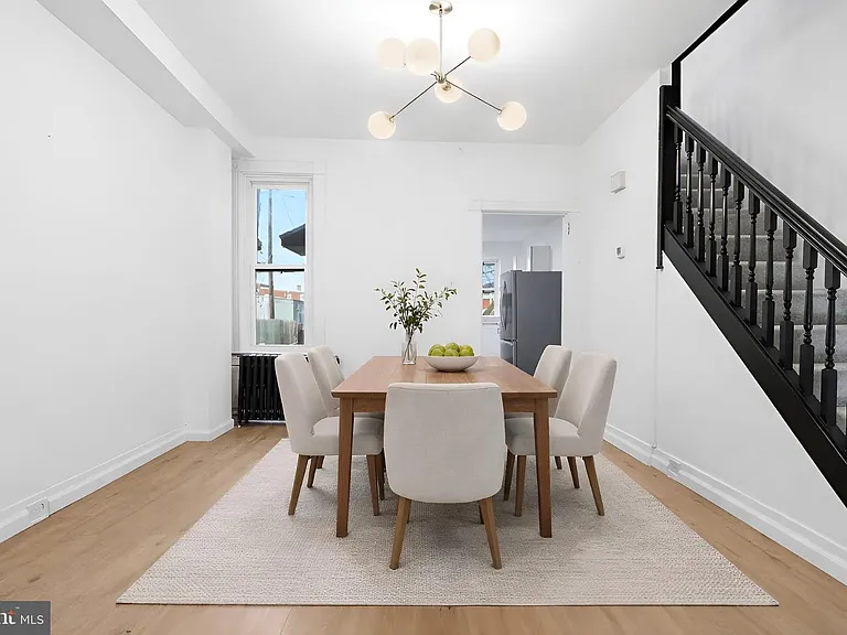 836 N Plum St - Photo 3 of 13