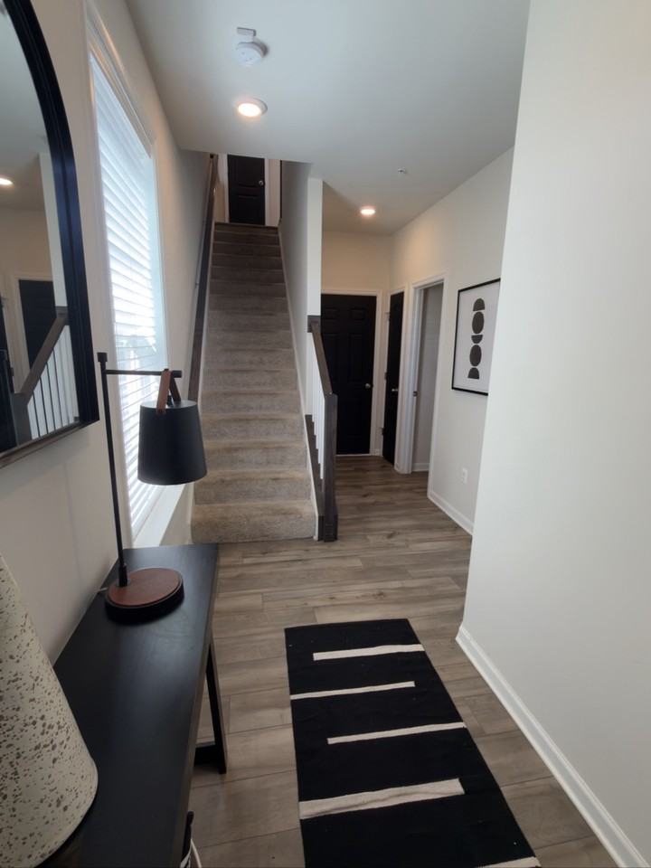 2770 Lanham Hill Cir - Photo 2 of 28