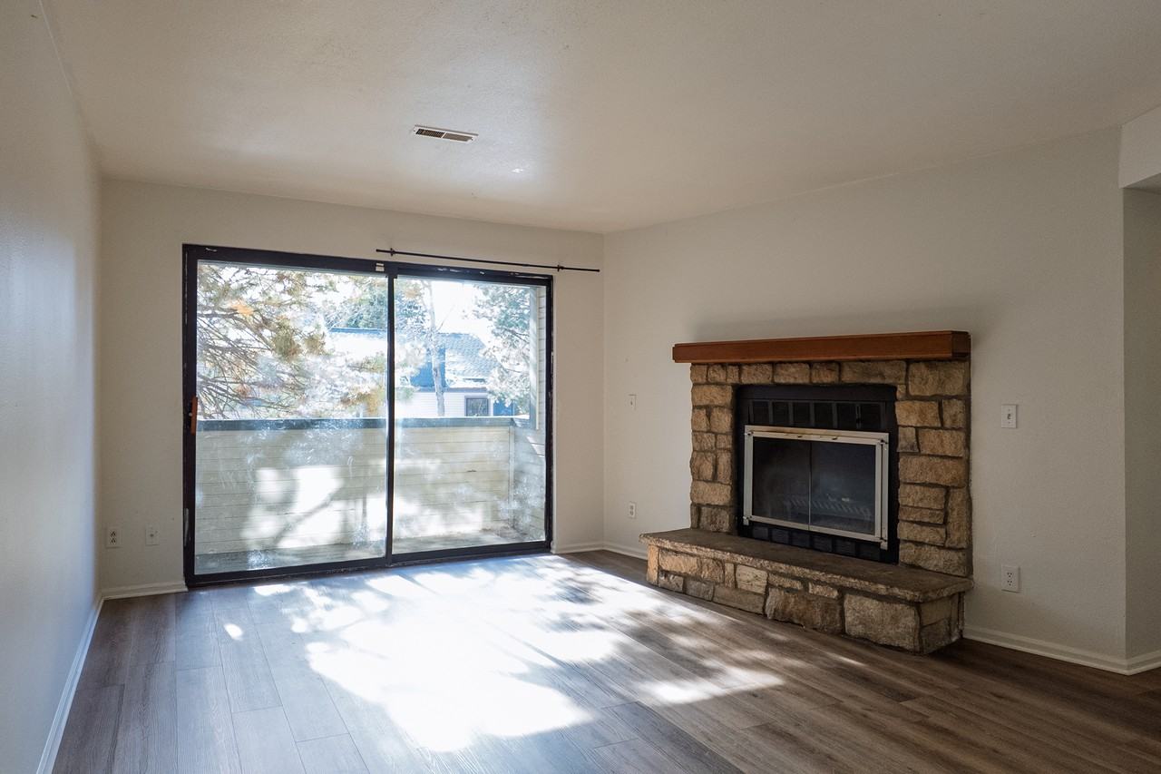 16001 E Alaska Pl - Photo 2 of 15