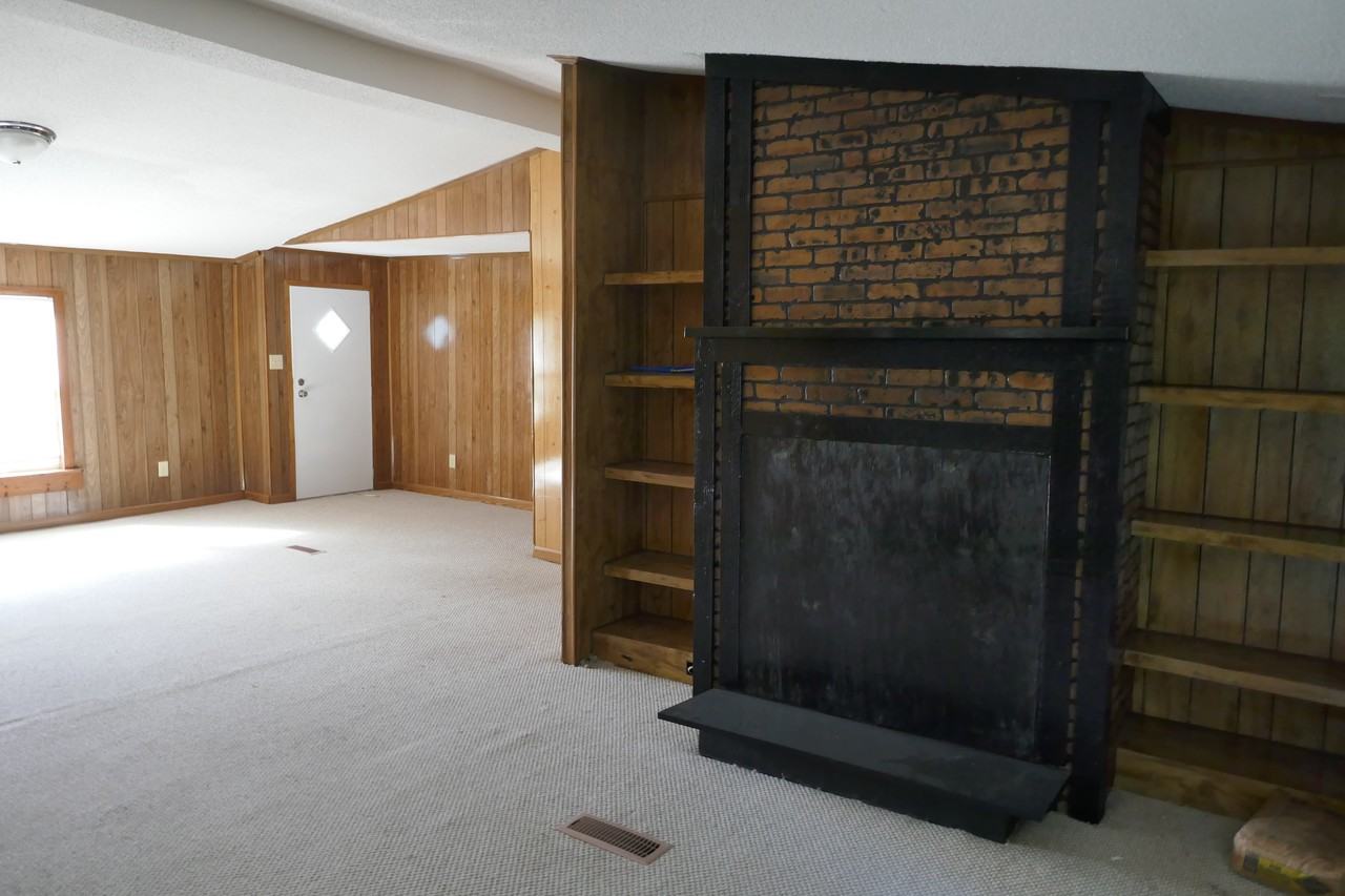 1409 Millpond Rd - Photo 6 of 7
