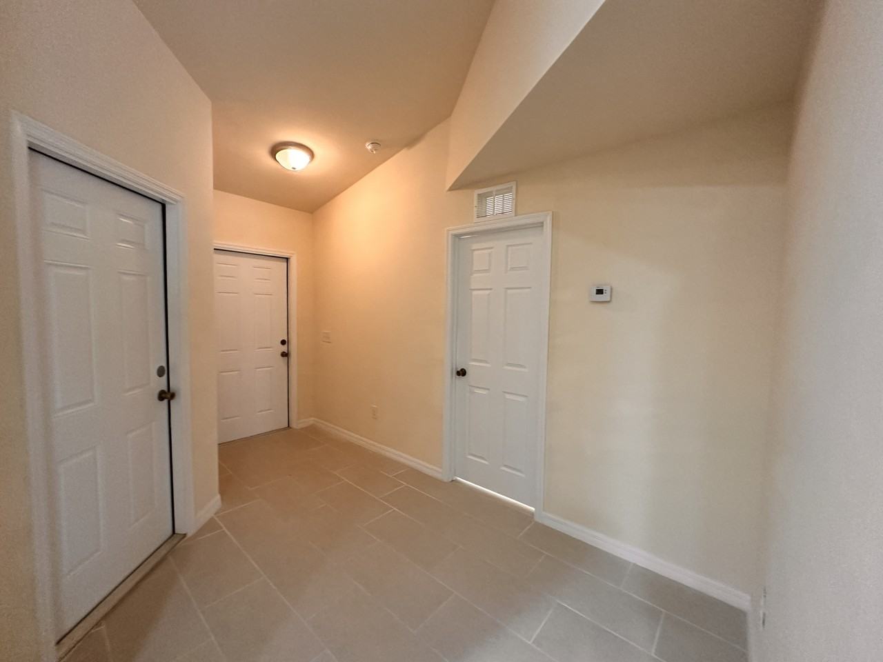 1136 Se 9th Ct - Photo 6 of 19