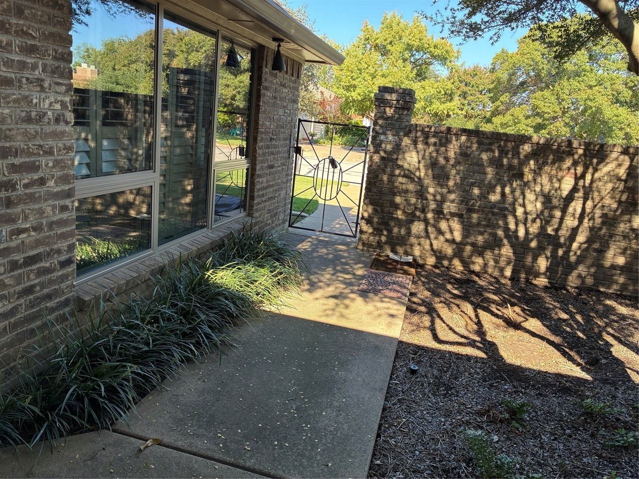 5103 Ledgestone Dr - Photo 3 of 15