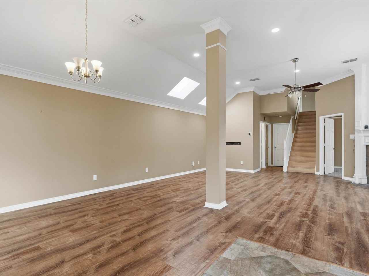321 Old York Rd - Photo 6 of 31