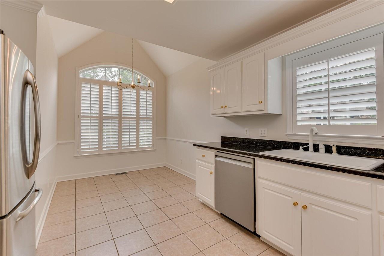 9 Juniper Loop - Photo 6 of 34