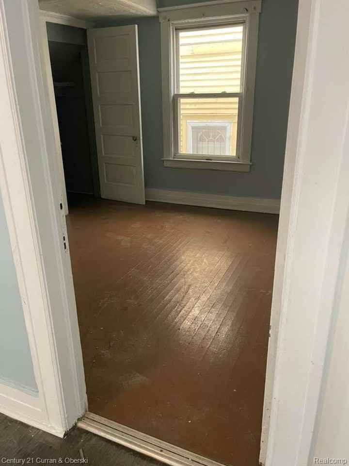 5317 Spokane St - Photo 2 of 10