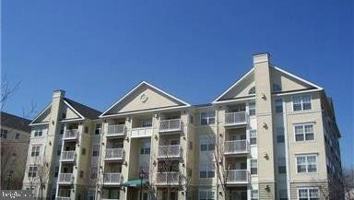 featured image of 13900 Farnsworth Ln ##4407