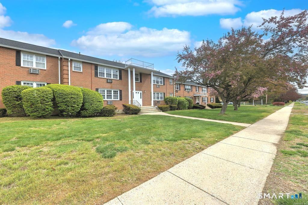 1254 Farmington Ave - Photo 2 of 19