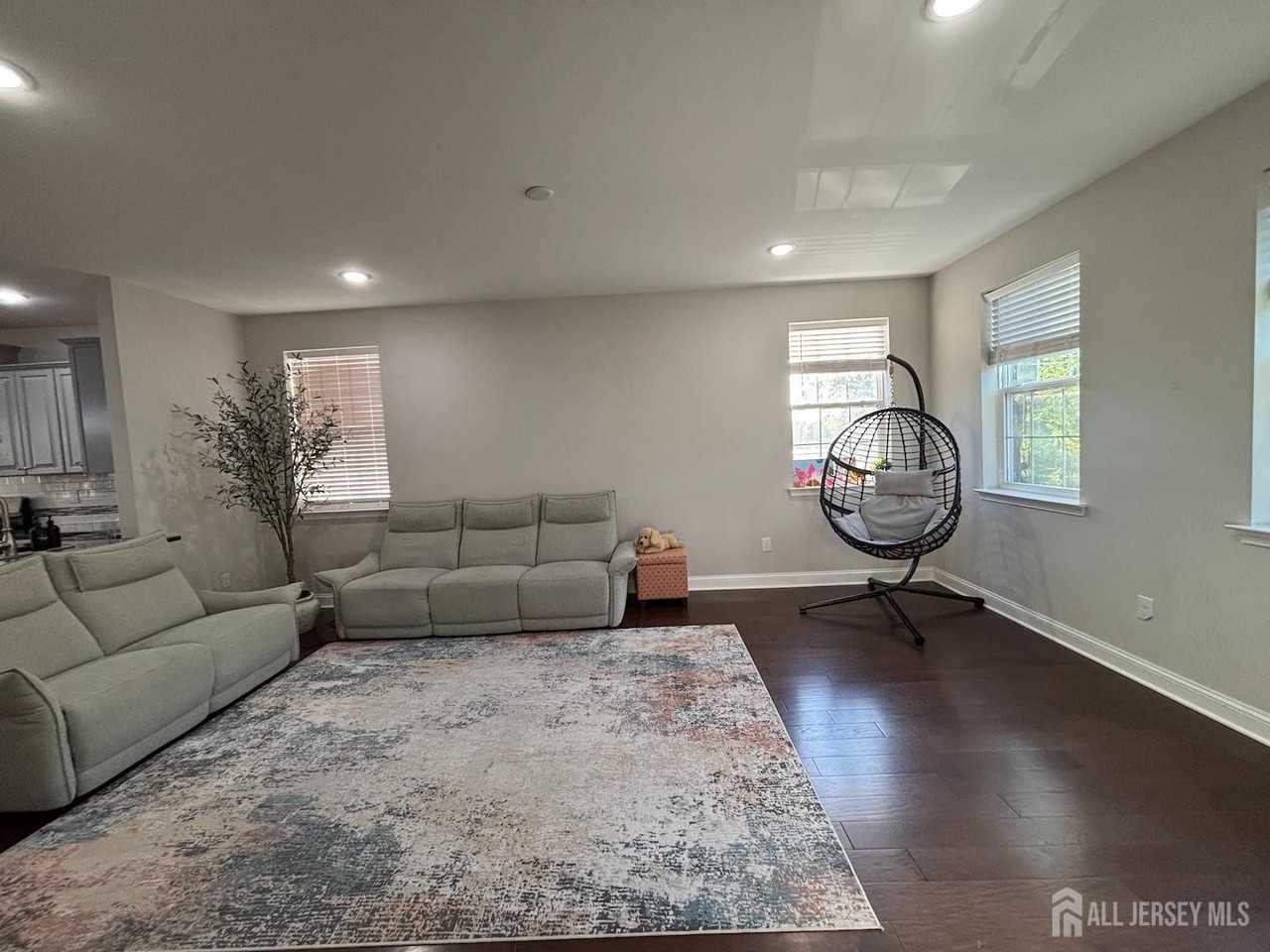 1207 Hights Farm Rd N - Photo 7 of 27