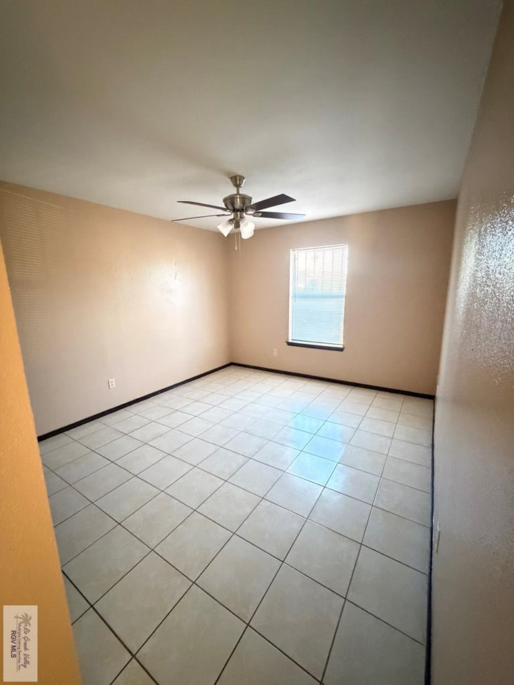 2394 El Arca Dr - Photo 4 of 21