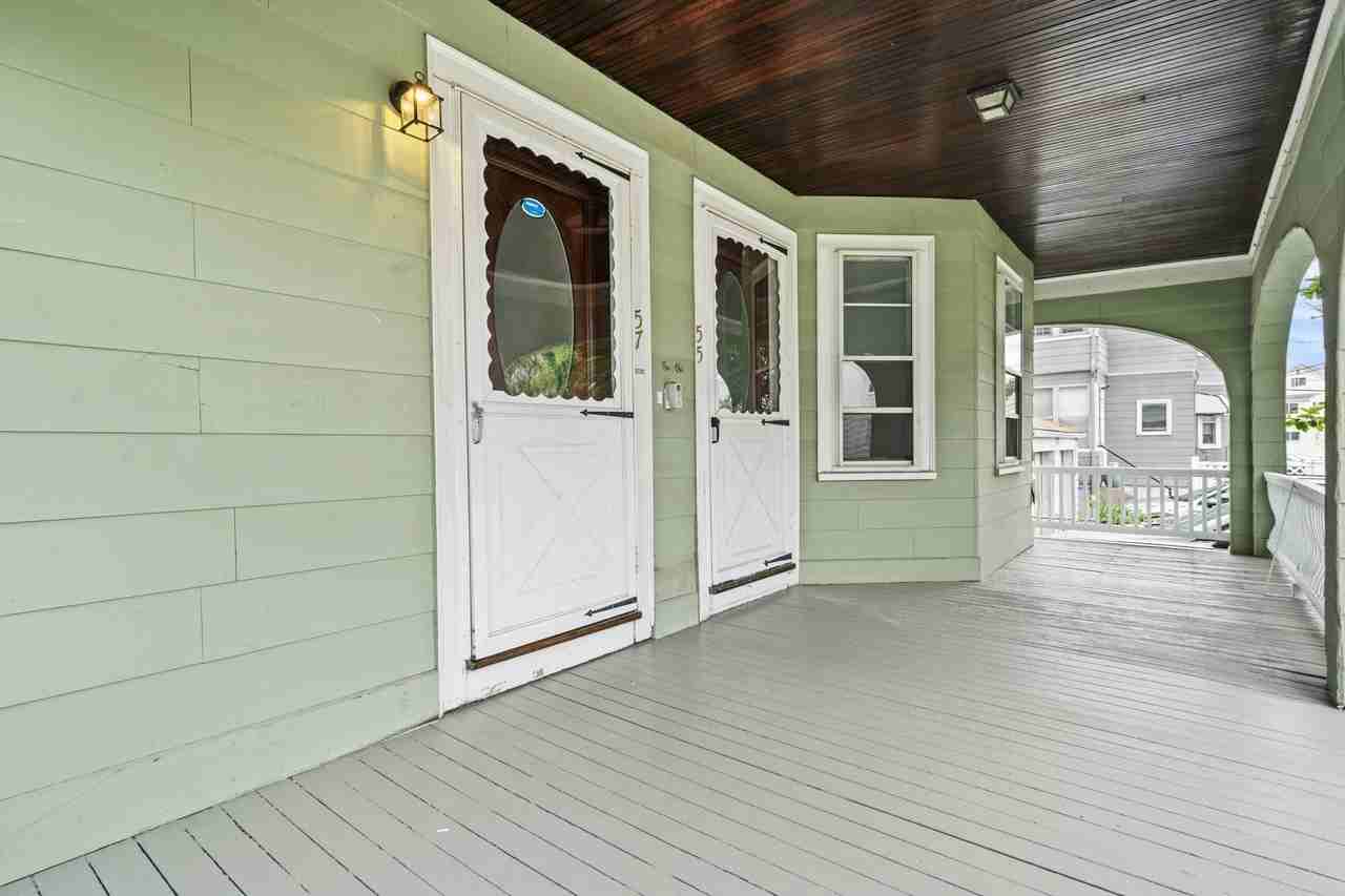 55 Surrey St Unit 1 - Photo 2 of 22