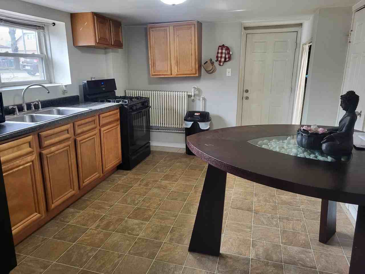 3648 Grove Ave - Photo 5 of 11