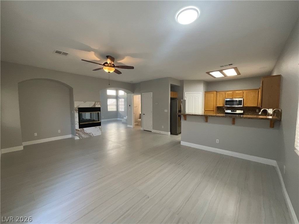 8313 Valleybreeze Ave - Photo 2 of 16