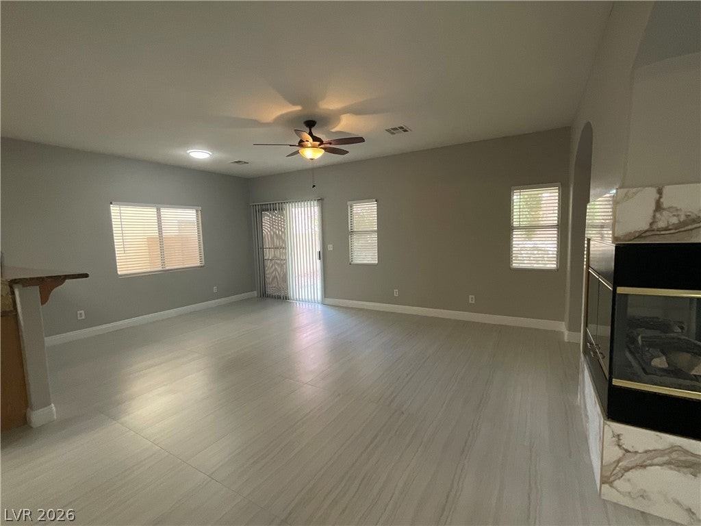 8313 Valleybreeze Ave - Photo 3 of 16