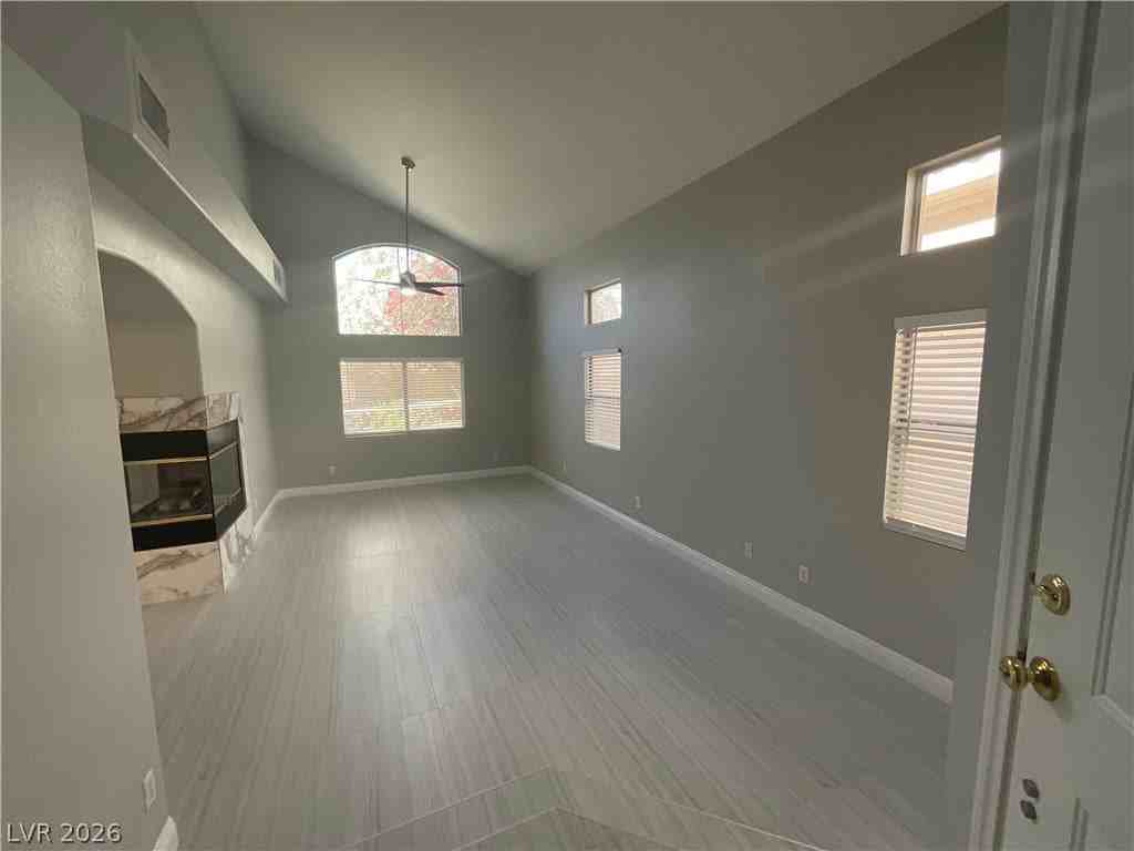 8313 Valleybreeze Ave - Photo 5 of 16