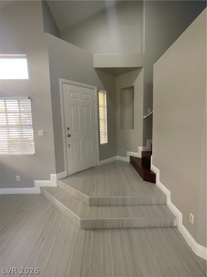 8313 Valleybreeze Ave - Photo 6 of 16