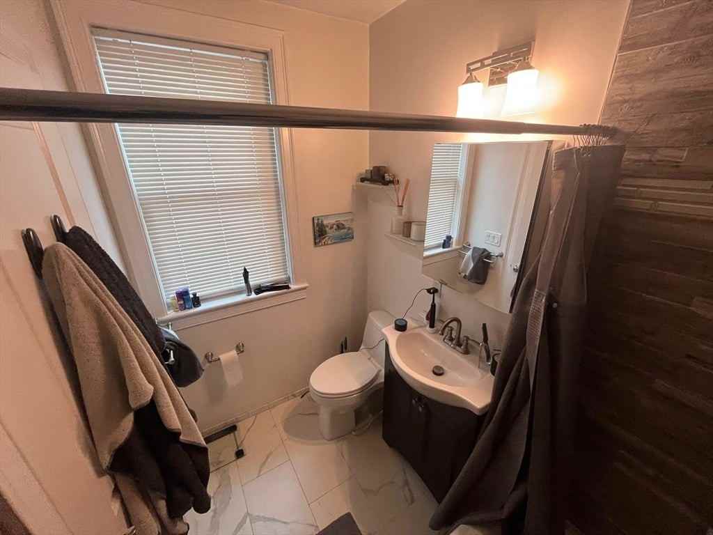 591 E 6th St - Photo 6 of 13