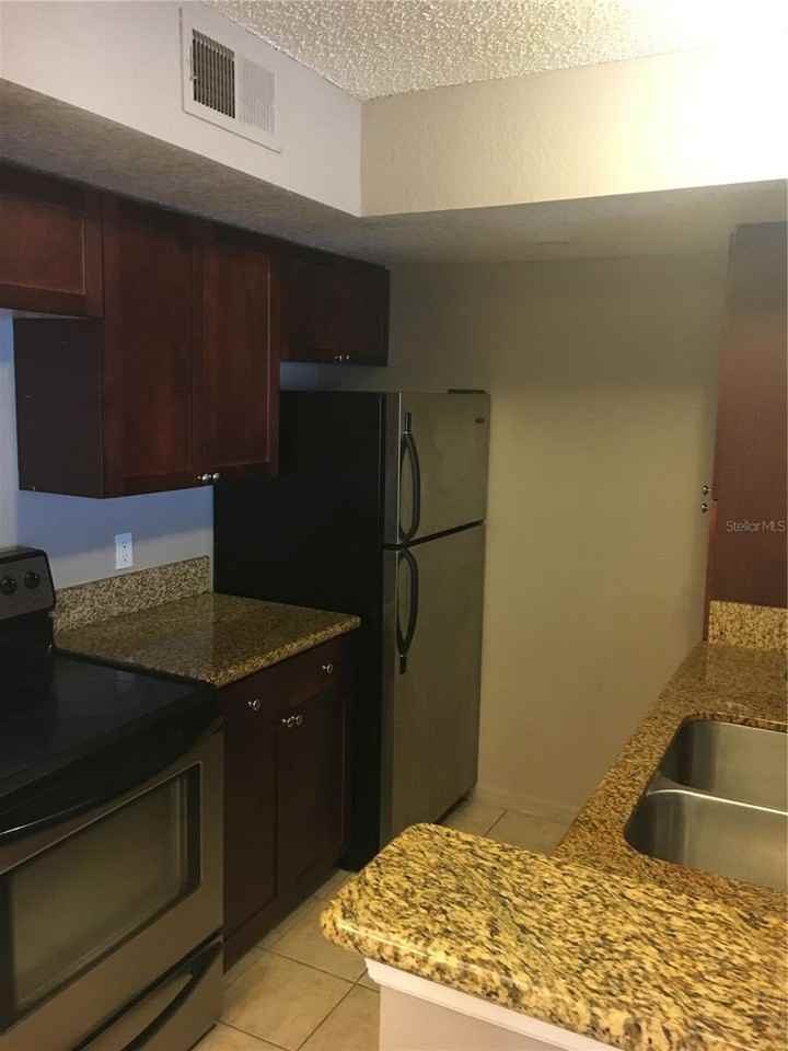 5112 Conroy Rd - Photo 6 of 16