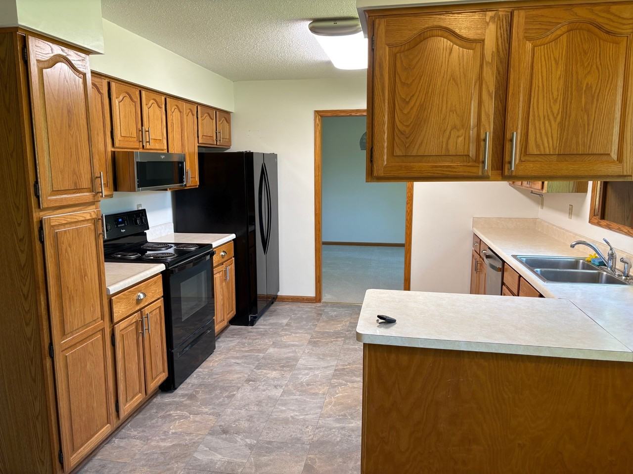 5102 Cindy Ln - Photo 3 of 11