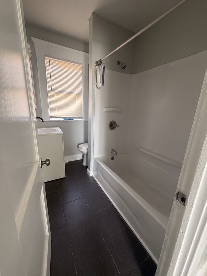 132 Saltonstall Ave #3 - Photo 7 of 8