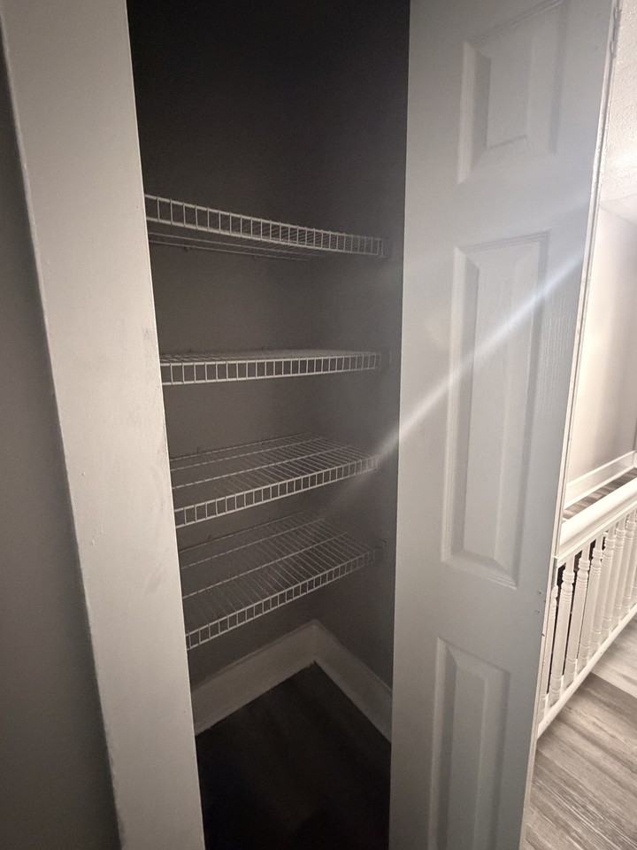 285 Hanover St #1 - Photo 3 of 12