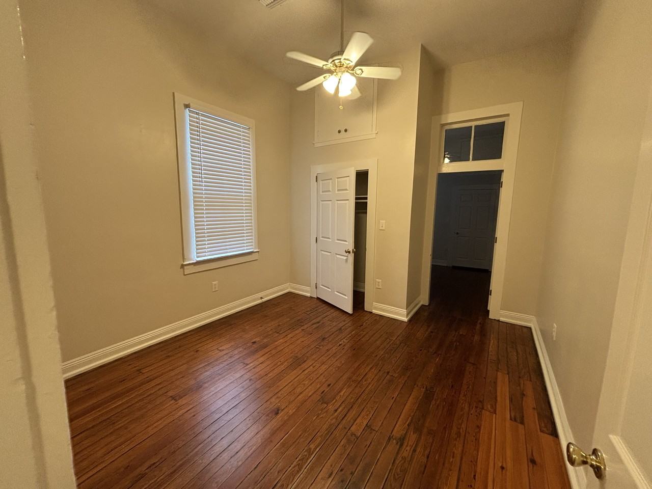 4038 Banks St #4038 - Photo 6 of 9