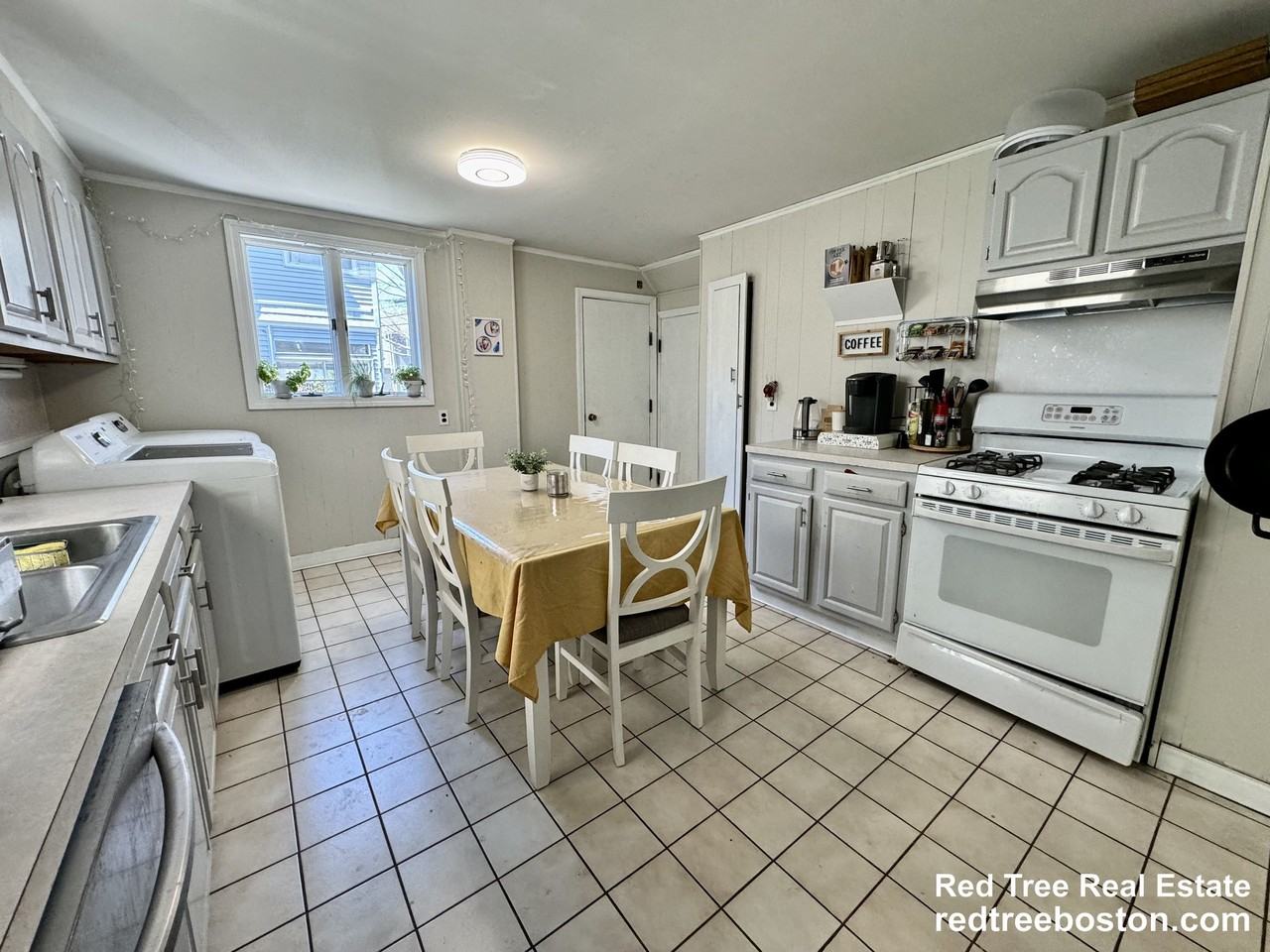 36 Simpson Ave #1 - Photo 4 of 18
