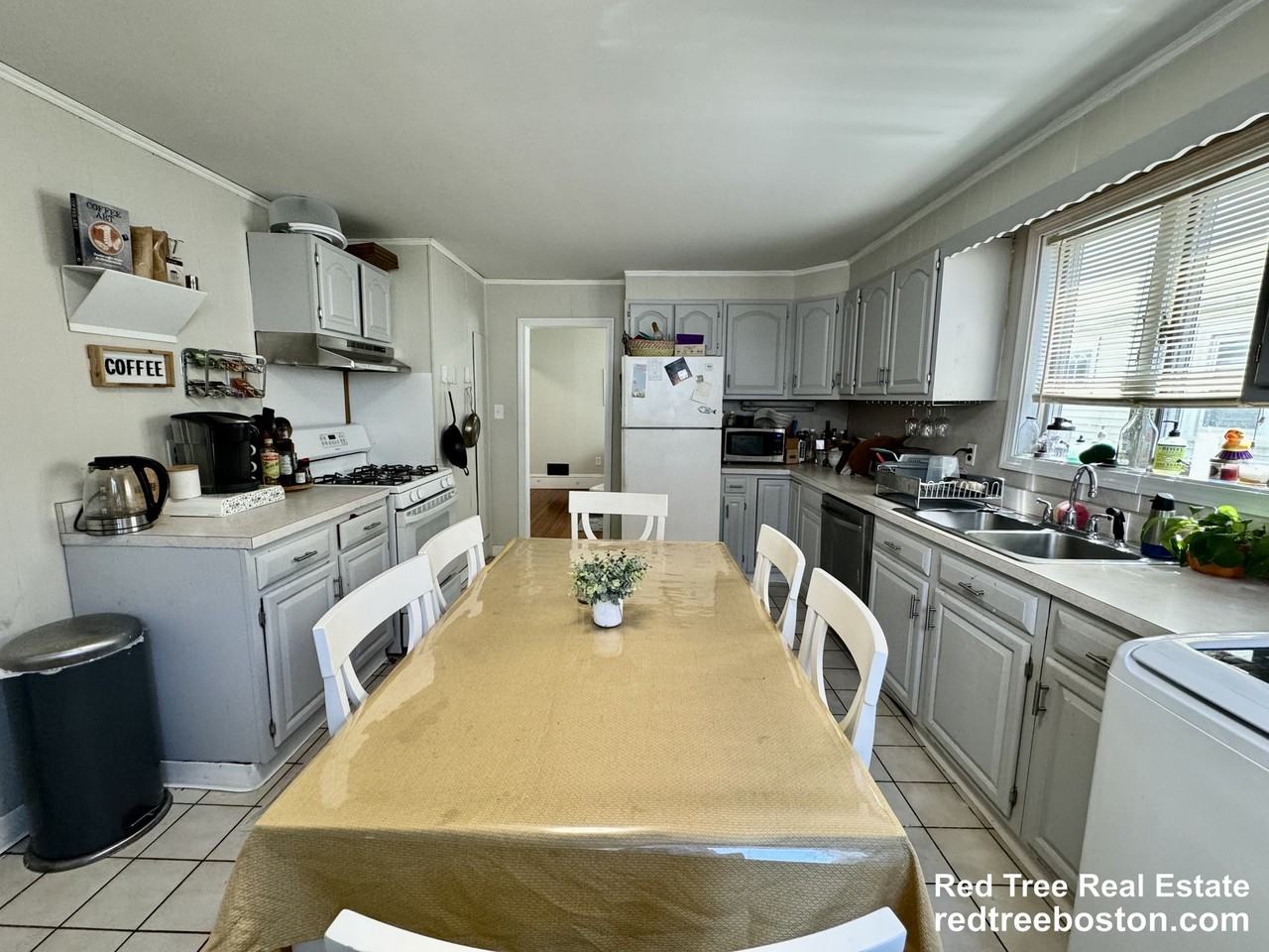 36 Simpson Ave #1 - Photo 6 of 18