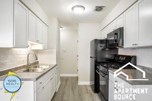 featured image of 3001 Thatcher Ave #3H