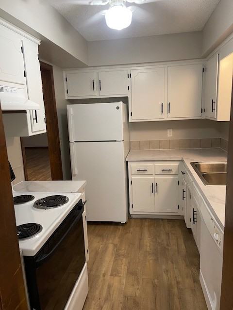 409 W 22nd St #1 - Photo 2 of 11