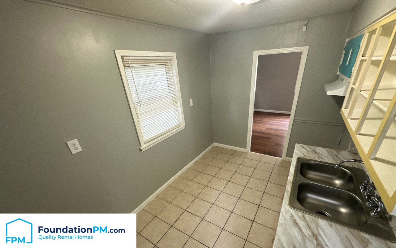 3627 Sunrise St #1 - Photo 3 of 9