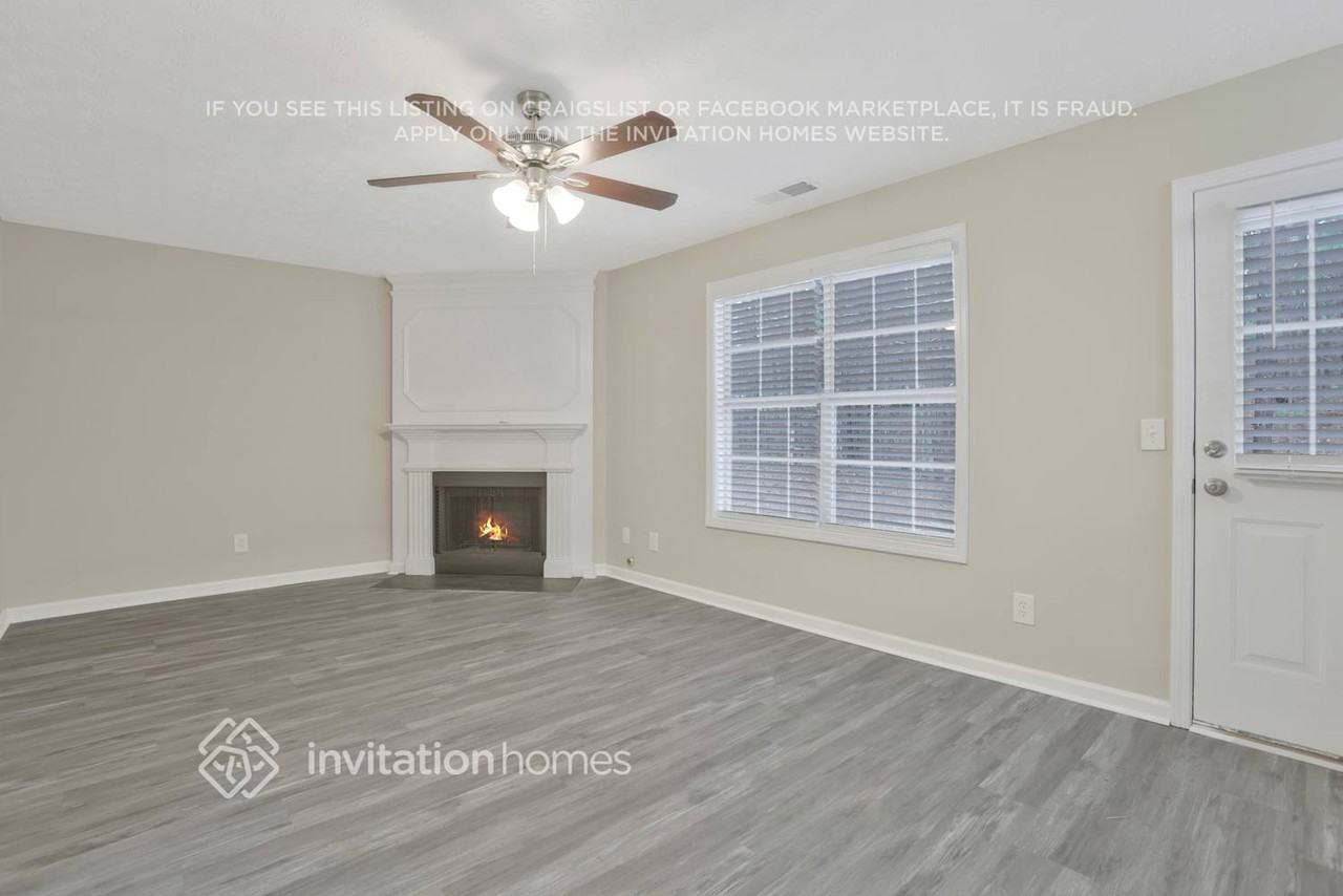 2027 Pittston Farm Rd - Photo 4 of 24