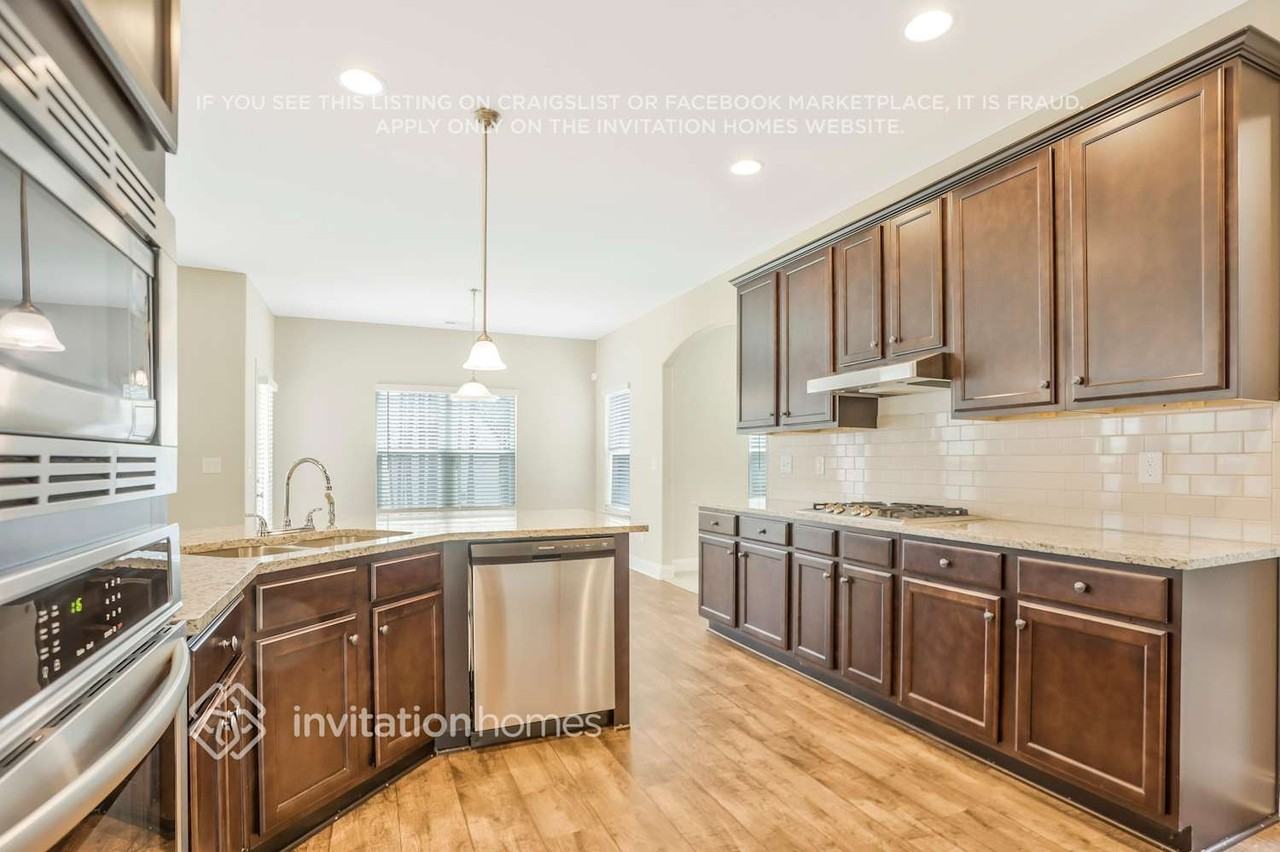 150 Tanglewood Dr - Photo 6 of 28