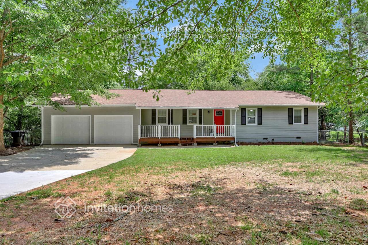 4812 Hemlock Dr Se - Photo 2 of 25