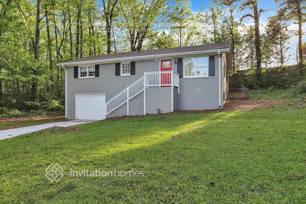 4891 Lehigh Dr - Photo 2 of 23