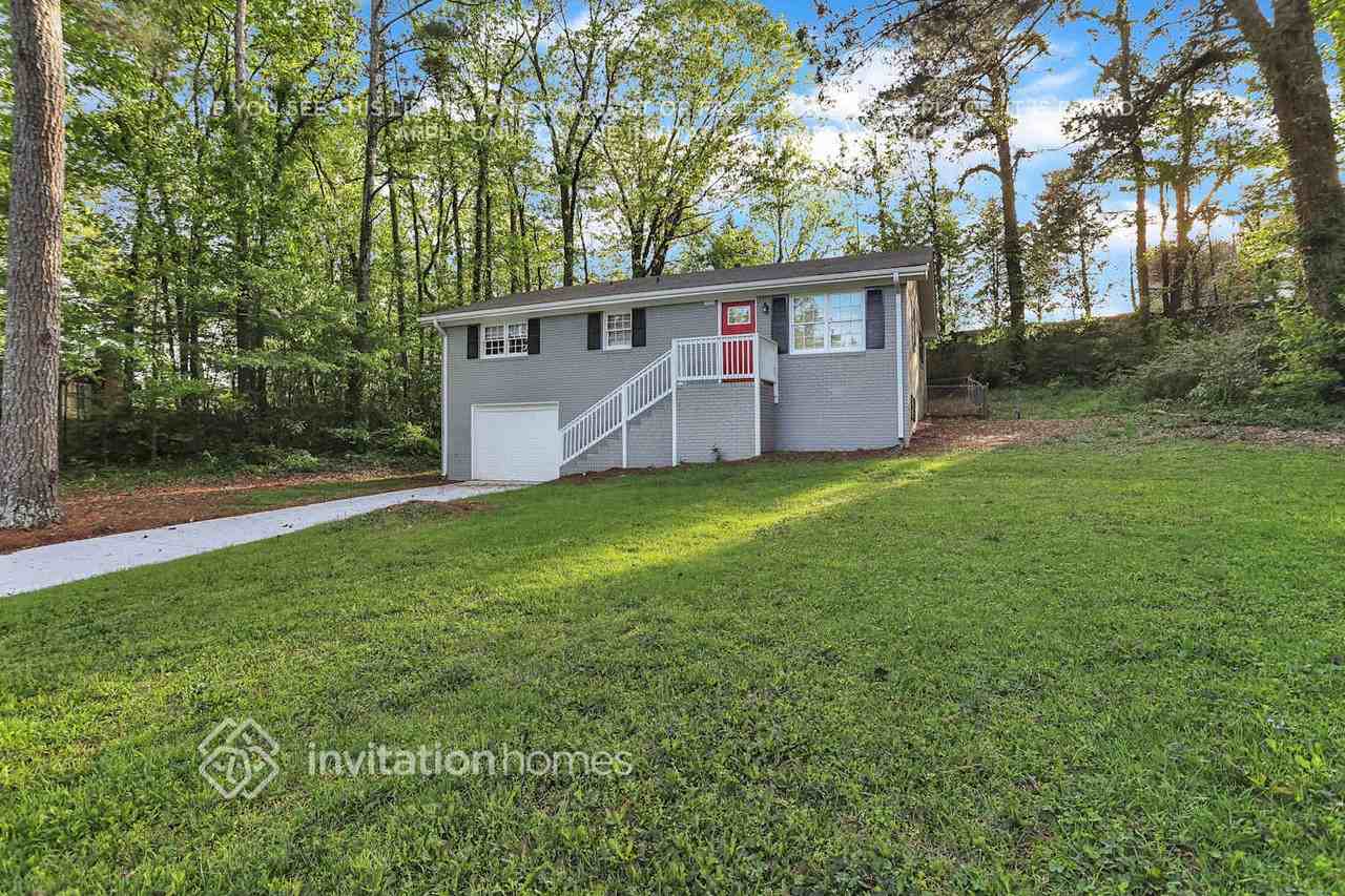 4891 Lehigh Dr - Photo 3 of 23