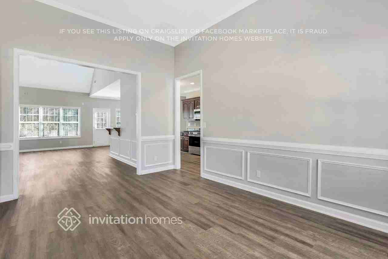 495 Langley Creek Dr - Photo 2 of 13