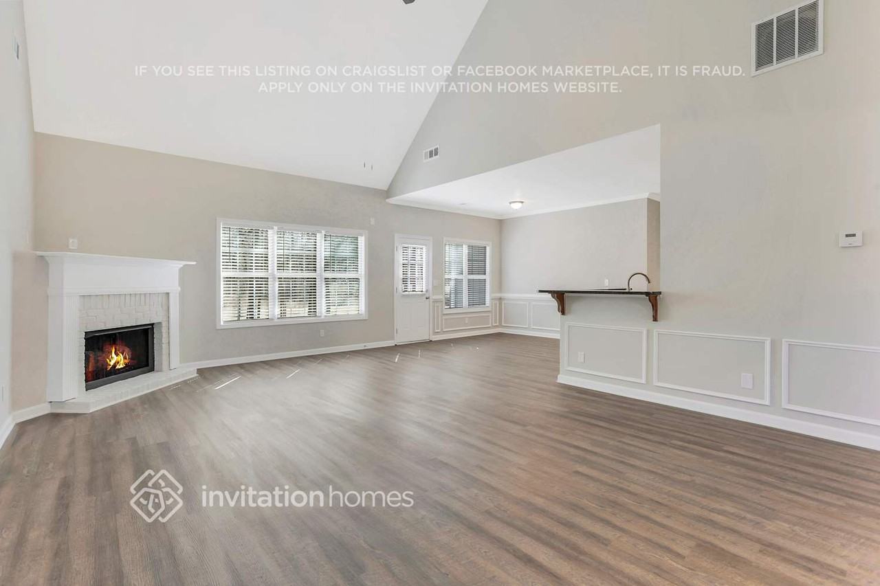 495 Langley Creek Dr - Photo 3 of 13