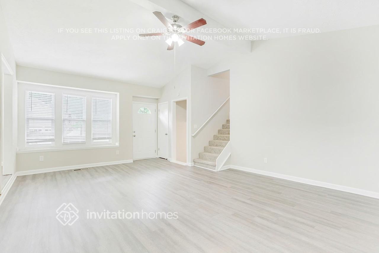 164 Kathryn Dr - Photo 4 of 28