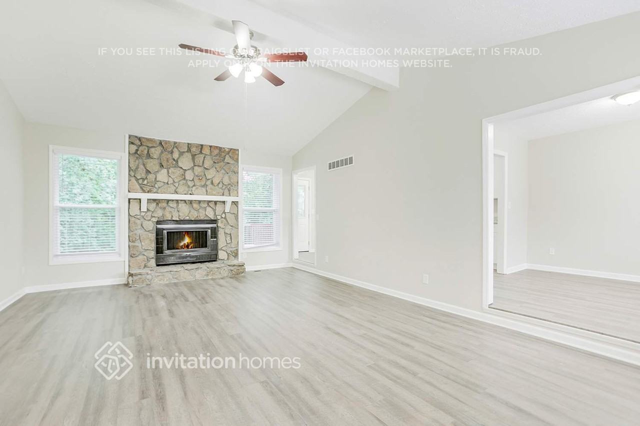 164 Kathryn Dr - Photo 5 of 28