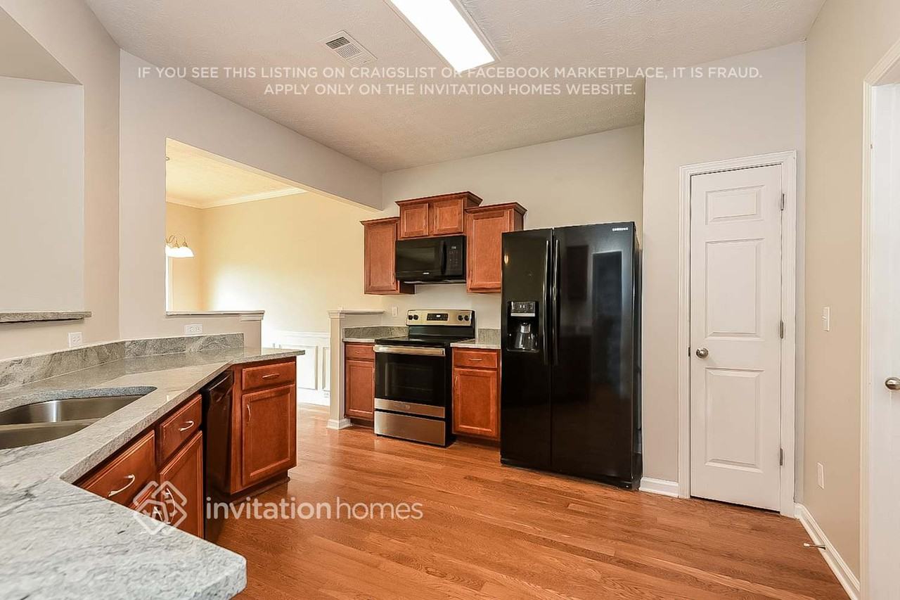 739 Mountain Laurel Dr - Photo 5 of 16