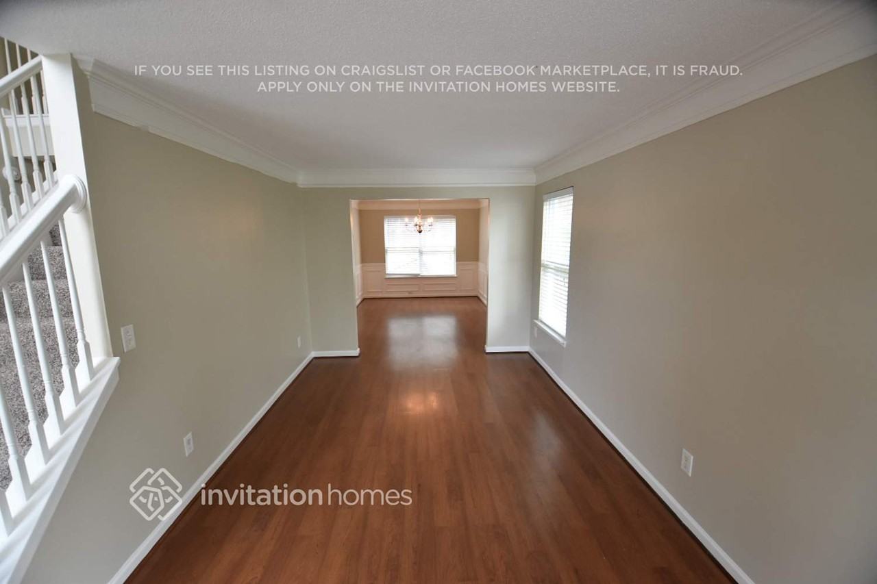 4103 Sitka Dr - Photo 3 of 30