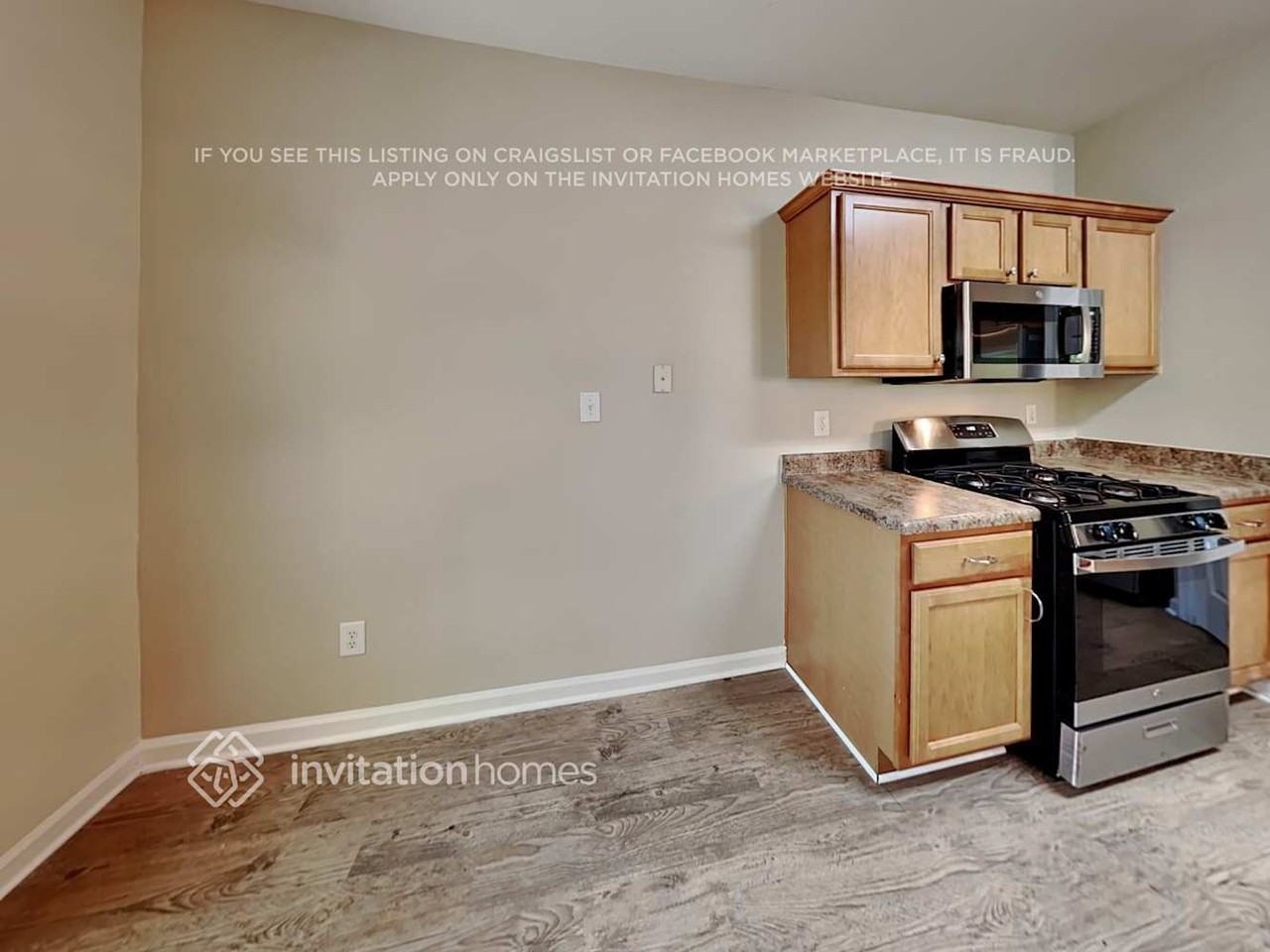 447 Grenier Ter - Photo 7 of 22