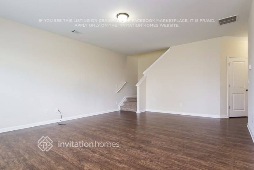 2146 Villa Spring Ter - Photo 2 of 26